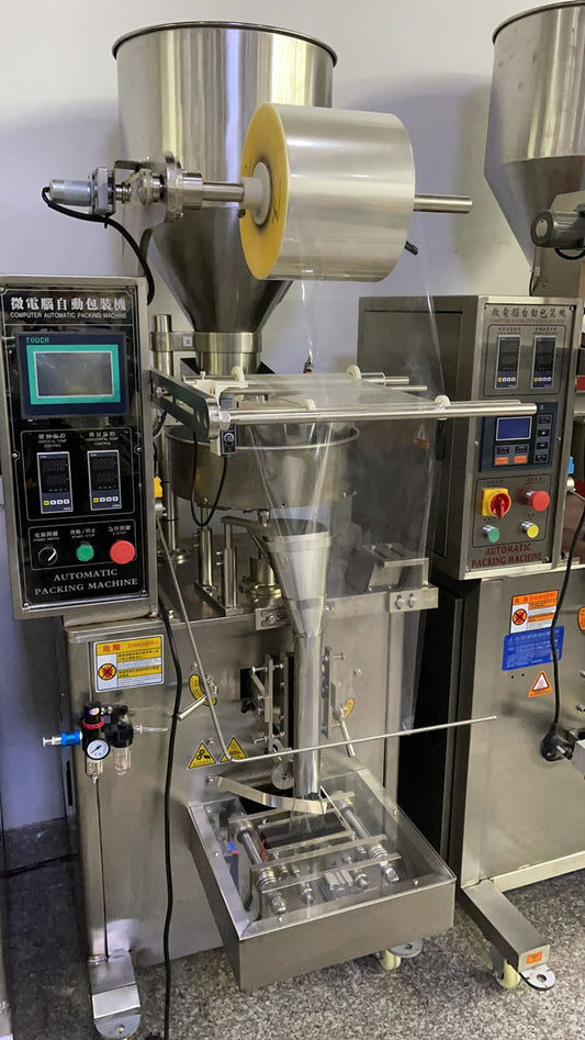 Automatic packing machine for washing powder (powder particles)