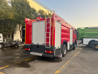 Water foam fire fighting truck forest emergency rescue vehicle