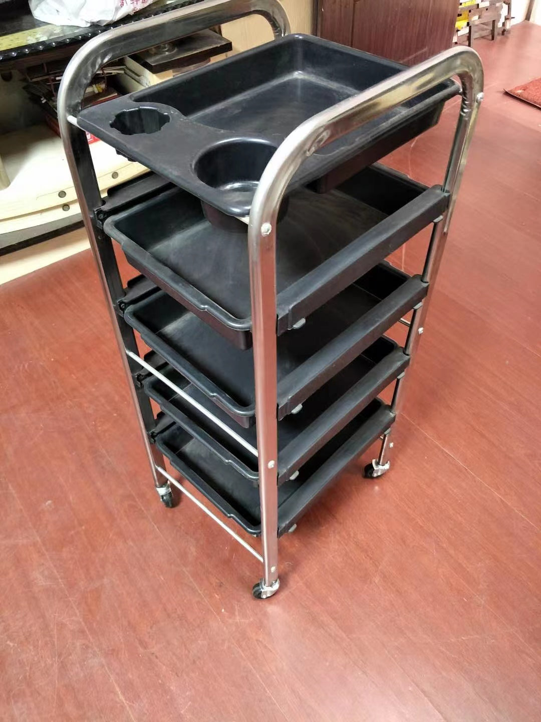 Rollers Carts – Chrome framed with plastic shelves