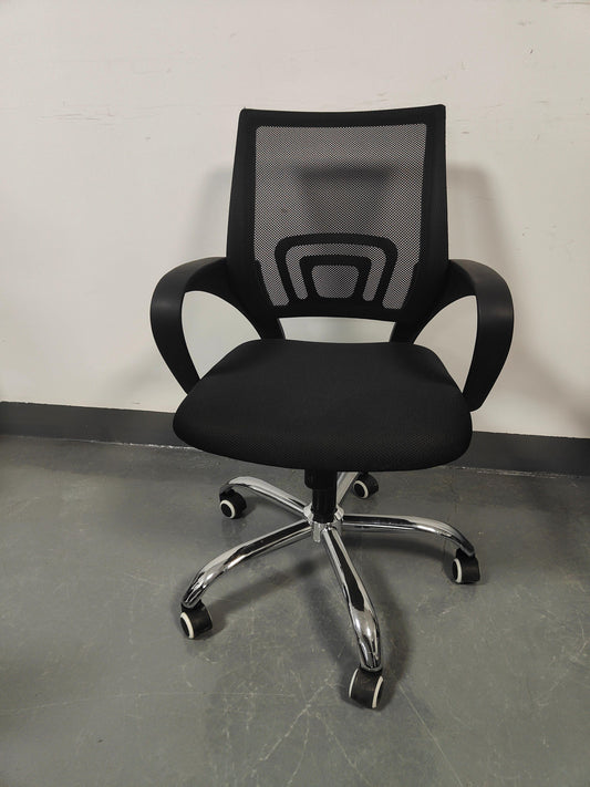 Mesh office chair with wheels